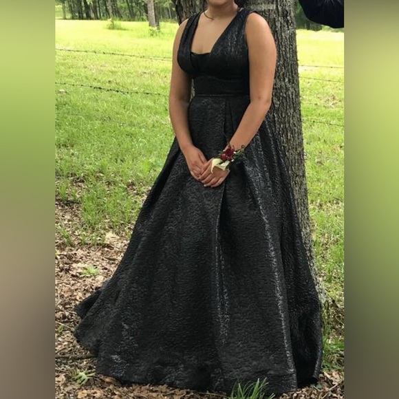 Mac Duggal size 8 -Great condition worn once - Picture 3 of 6